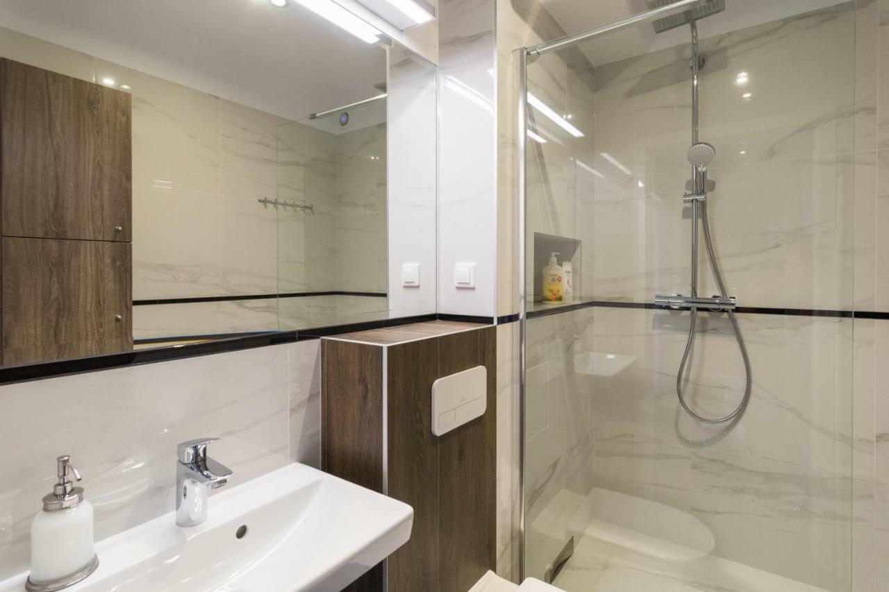 Executive 3 Bedroom Apartament By Your Freedom Warsaw Exterior photo